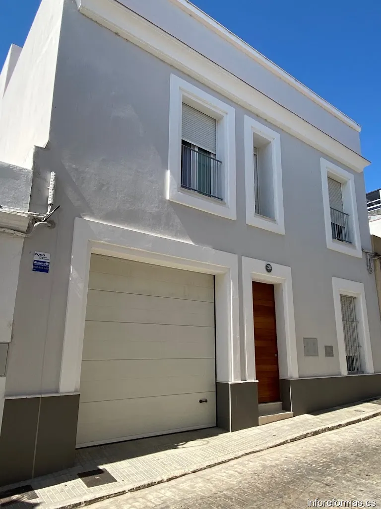 Arquitecto Técnico en Cádiz - RAFAEL ORTIZ GARCIA