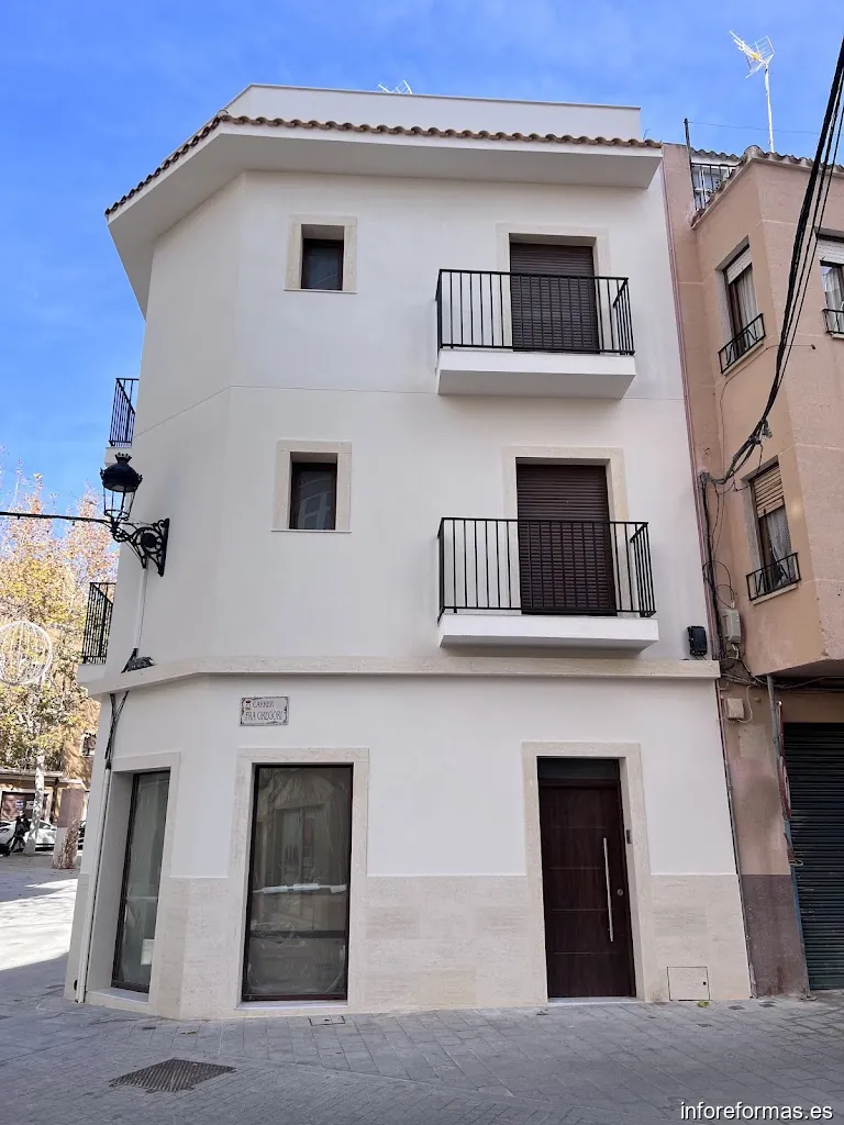 OBRAS Y REFORMAS DIMITRI S.L