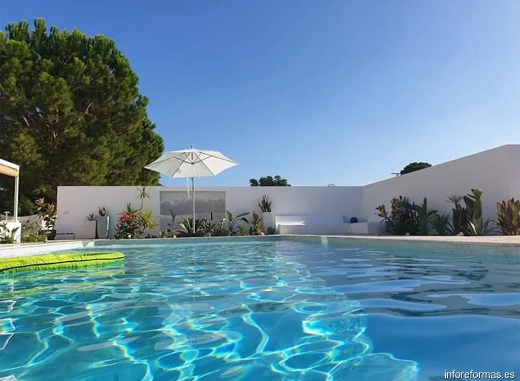 CONSTRUCCIONES Y REFORMAS SOLA