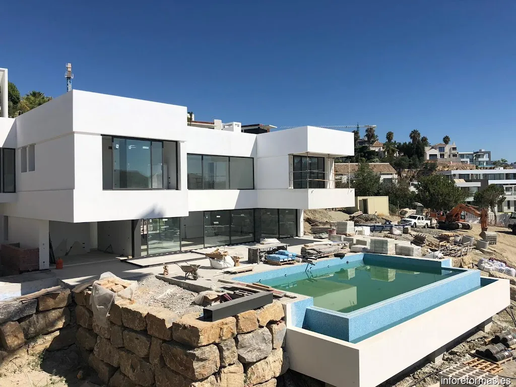 CR CONSTRUCCIONES ESTEPONA SL