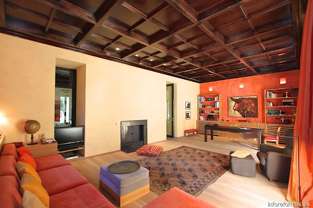 Salvador Pastor, Constructora