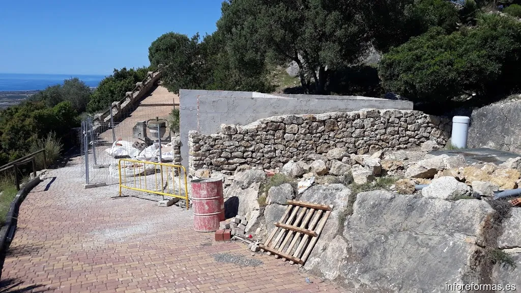 Construccines y reformas Aixa Herrera