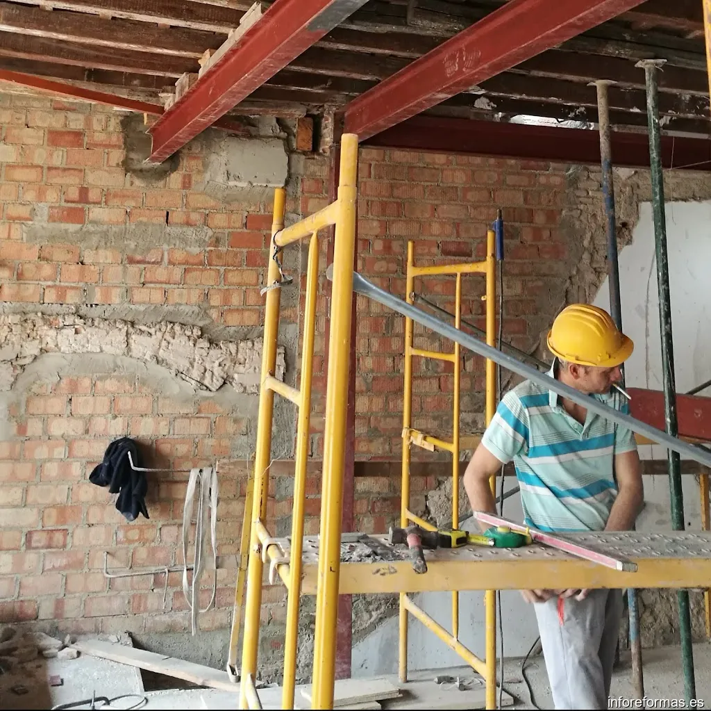 Construcciones y Reformas Lego 2013 S.L