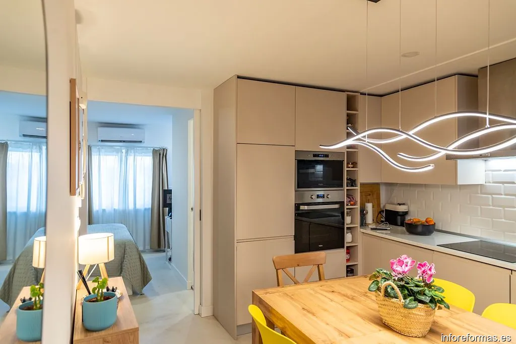 REFORMAS OBRAS Y MONTAJES 2020 SL