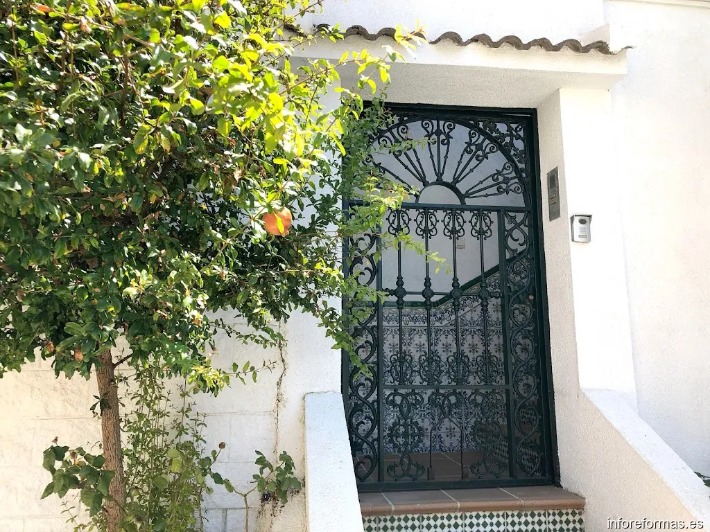 HERMANOS RUIZ, Indumálaga S.L.