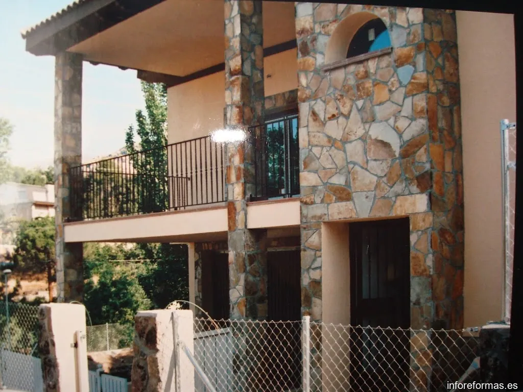 Construcciones y Reformas Kasuh S.L.