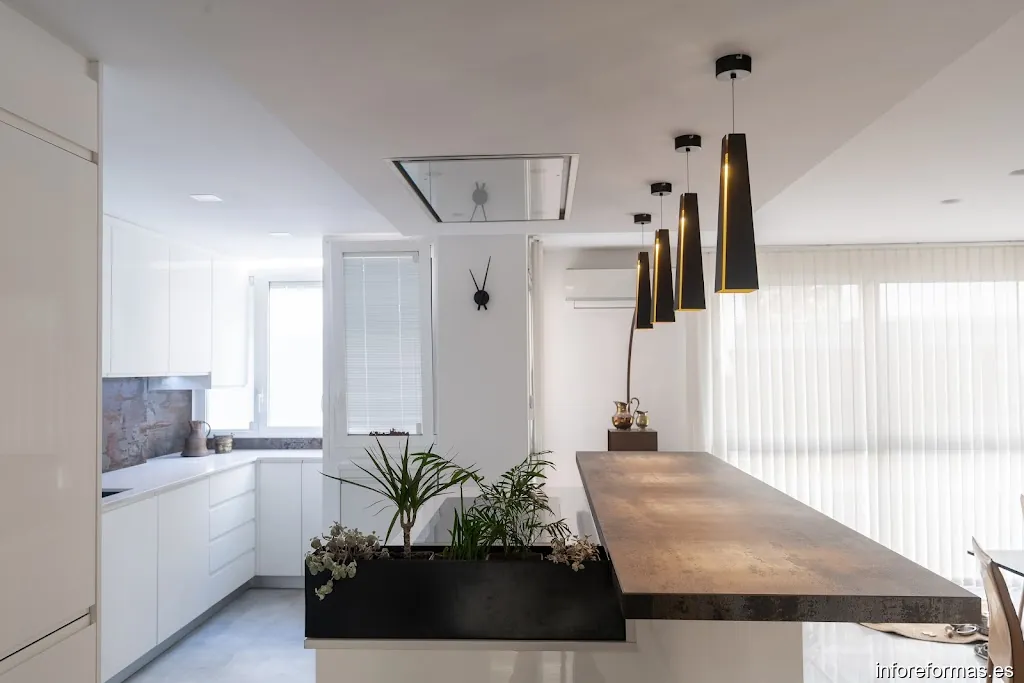 RAQUEL NAVARRO INTERIORISMO·HOGAR·INFANTIL·COMERCIO