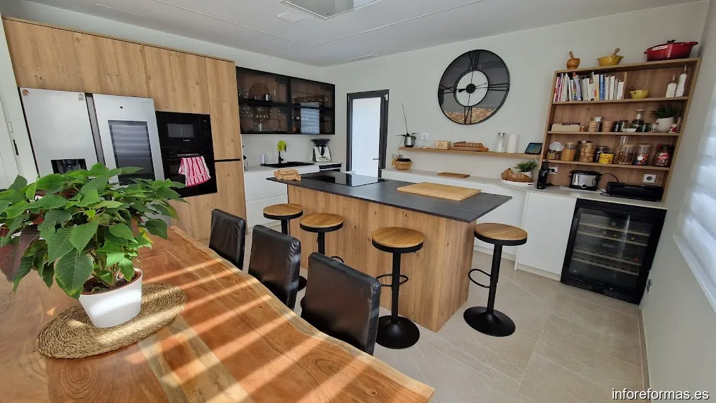 Naoki Projects BCN - Carpintero Madera, reformas y decoración