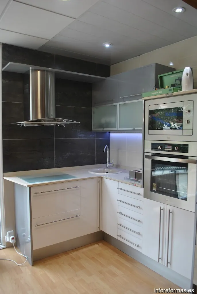 Serin servicio e instalaciones