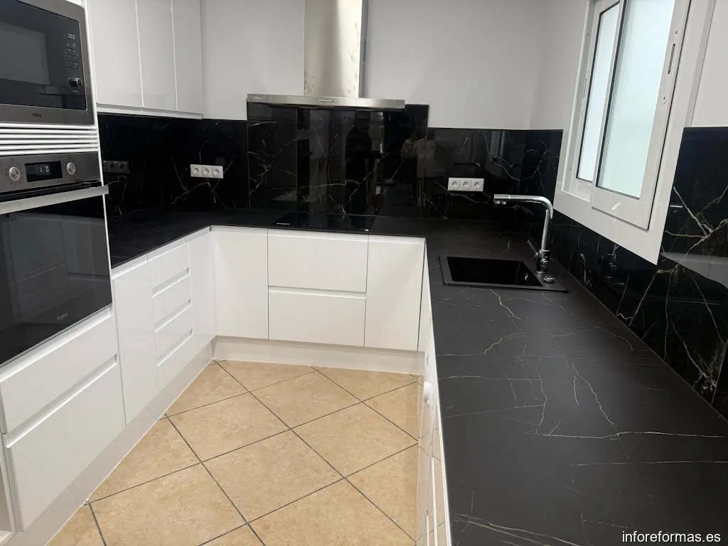 Estructuras Medina 2021 S.L.