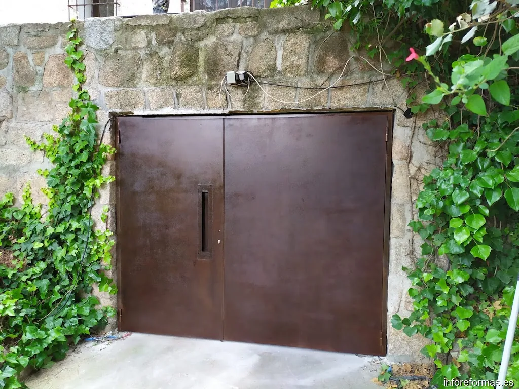 Cerrajeria | Gruas | Aluminio | Puertas Seccionales | Jesus Rubio E Hijos SL