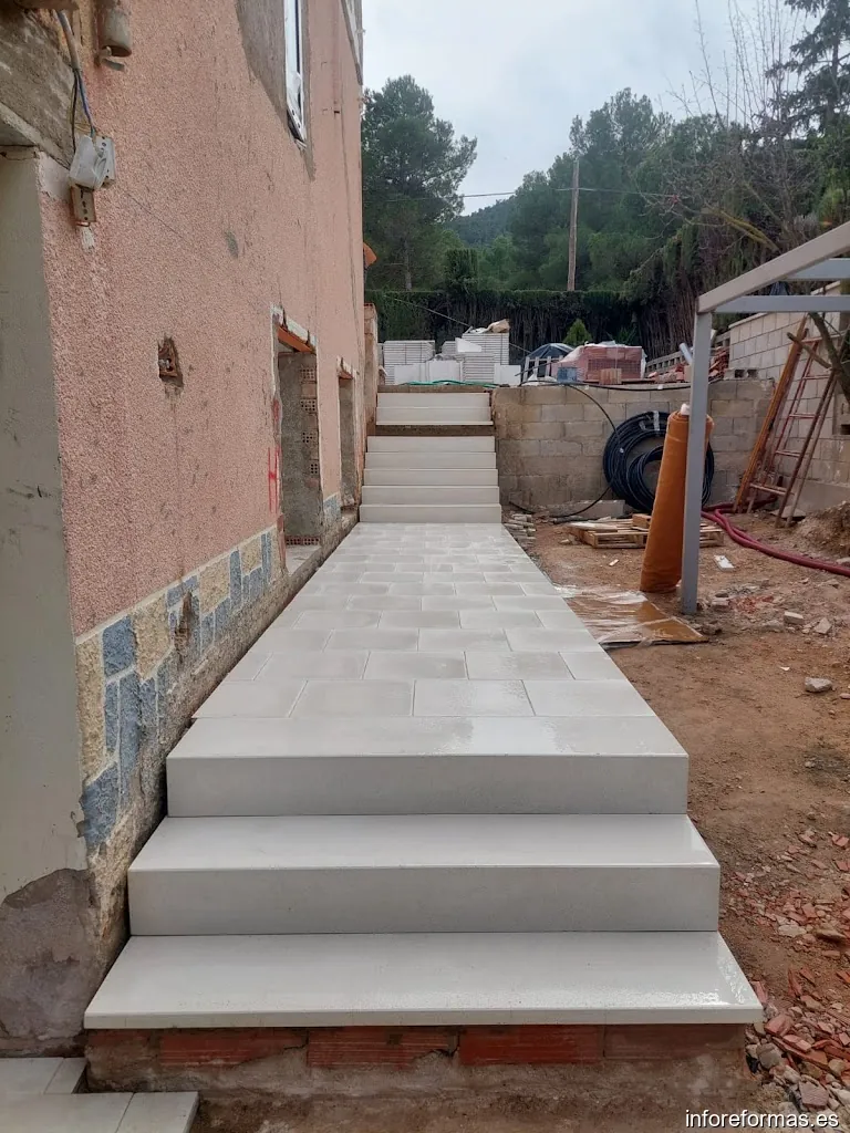 Grupo J R C construcciones