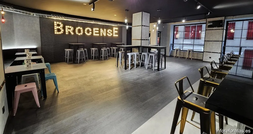 AZISAL CONSTRUCCIÓN E INTERIORISMO