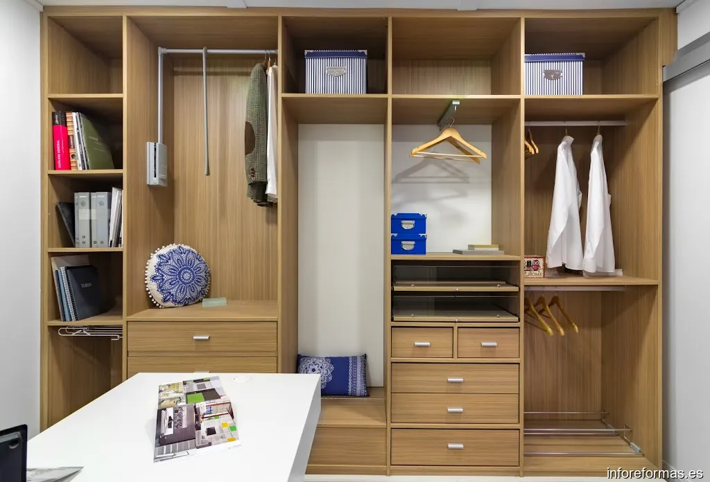 Caramanzana Ebanistería S.L.Muebles a Medida.