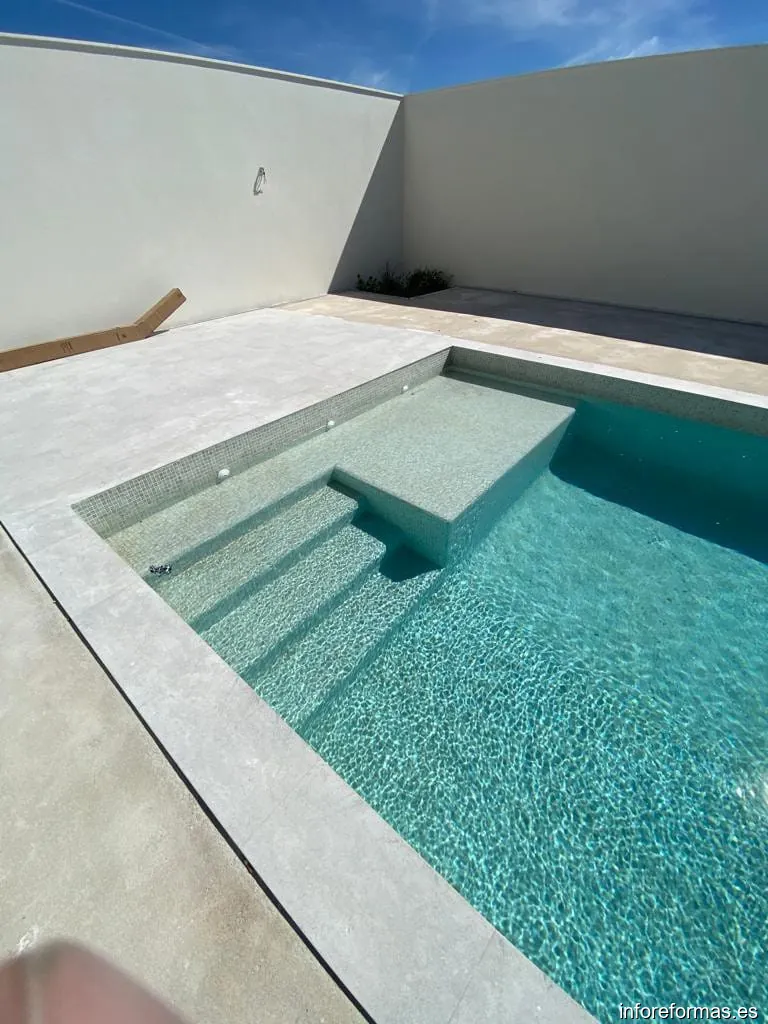 Construcciones y Piscinas CMB