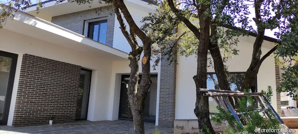 AMF CONSTRUCCIONES Y PROYECTOS S.L.