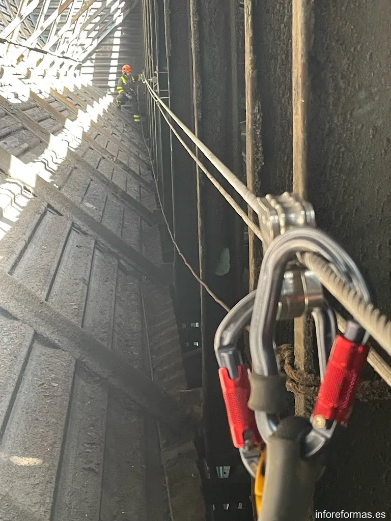 8 Vertical - Trabajos Verticales Cádiz