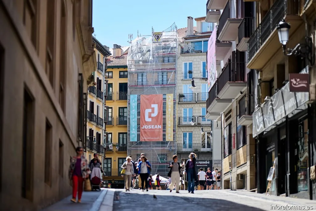 Construcciones y Proyectos Josean - Tejados Pamplona , Navarra .
