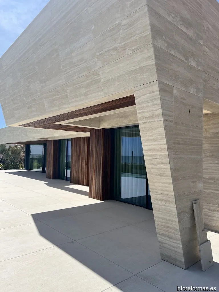 FAVEMUR FACHADAS y REVESTIMIENTOS