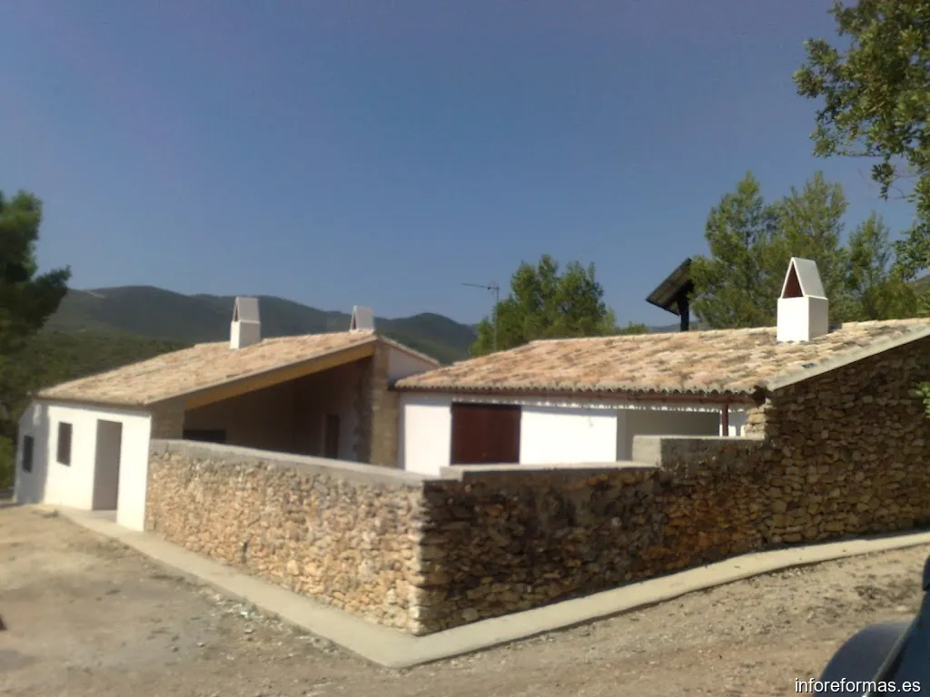 Rehabilitaciones Y Construcciones Hnos Navarro SL