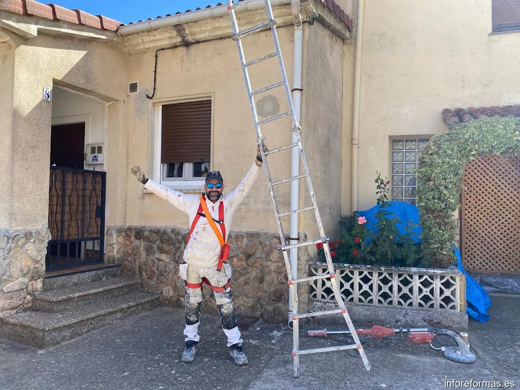 Pintores en Burgos | La pared a cuadros | Claudio Sarjunjo