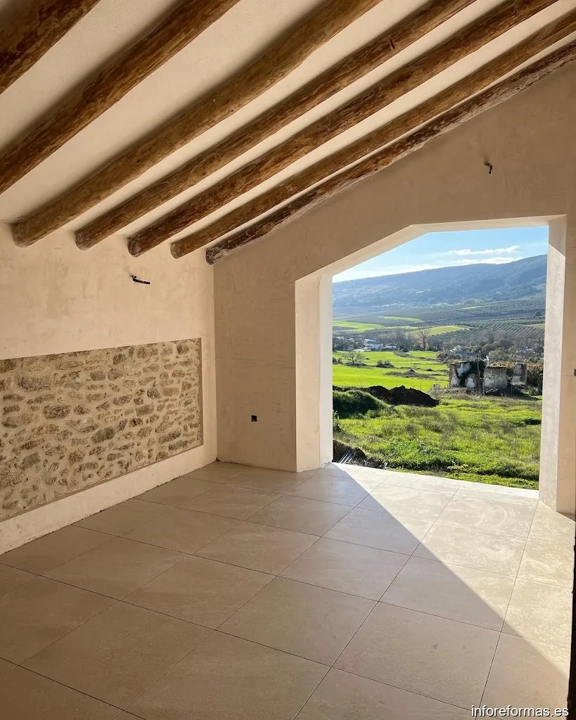 J.M.G CONSTRUCCIONES Spanish Sur S.l.u