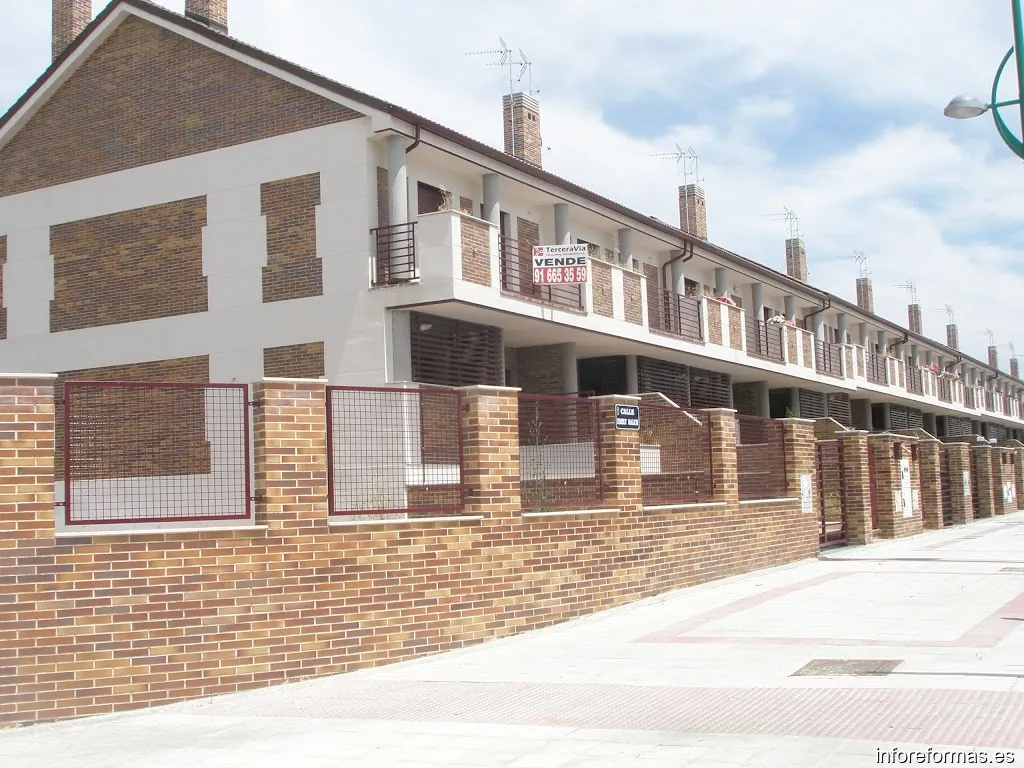 E M O Obras Construcciones Contratas Y Proyectos S L