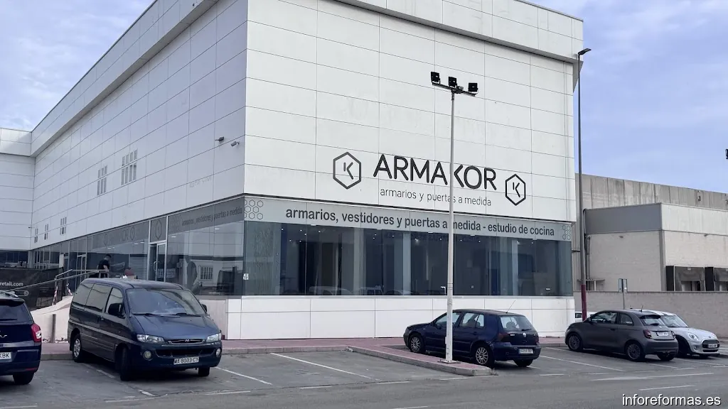 ARMAKOR - Armarios a medida - Vestidores Málaga - Diseño de interiores - Cocinas de diseño y muebles de cocina en Málaga