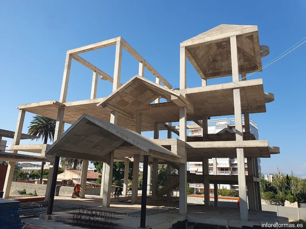 Estructuras La Dama 2021 SL