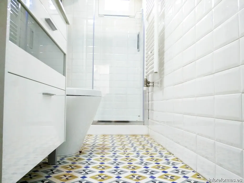 Fernando Sandoval - Fontanería y Reformas