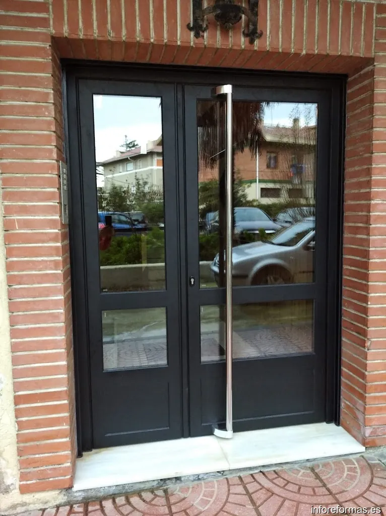 Carpintería Metálica Txomin S.L. | Exposición Algorta | Ventanas Getxo