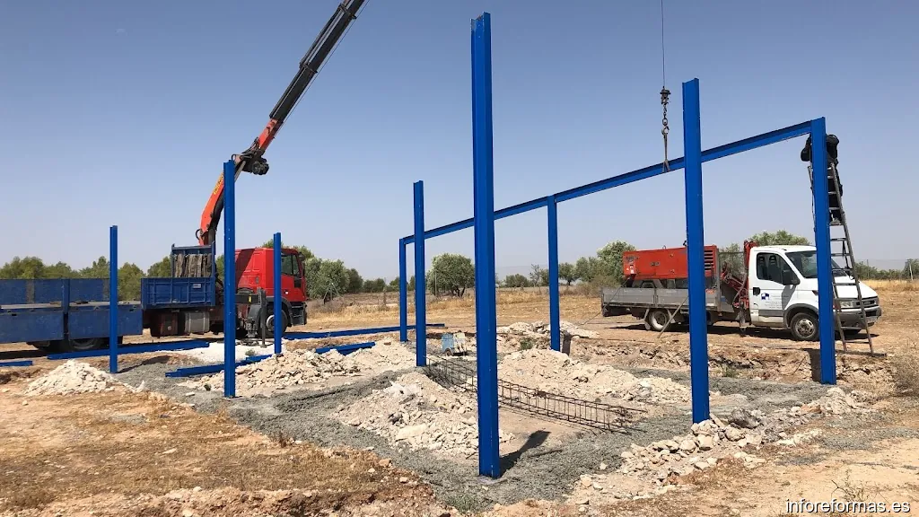 Estructuras Metálicas Técnicas S L