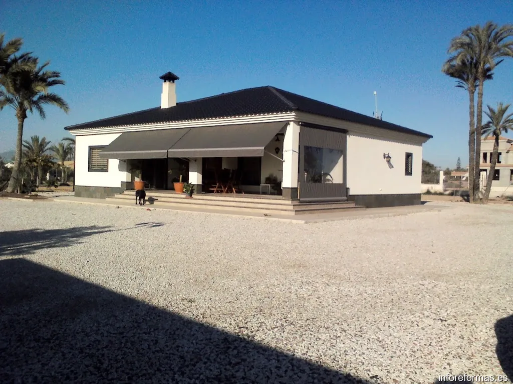 Almayor y Viudes c.b.