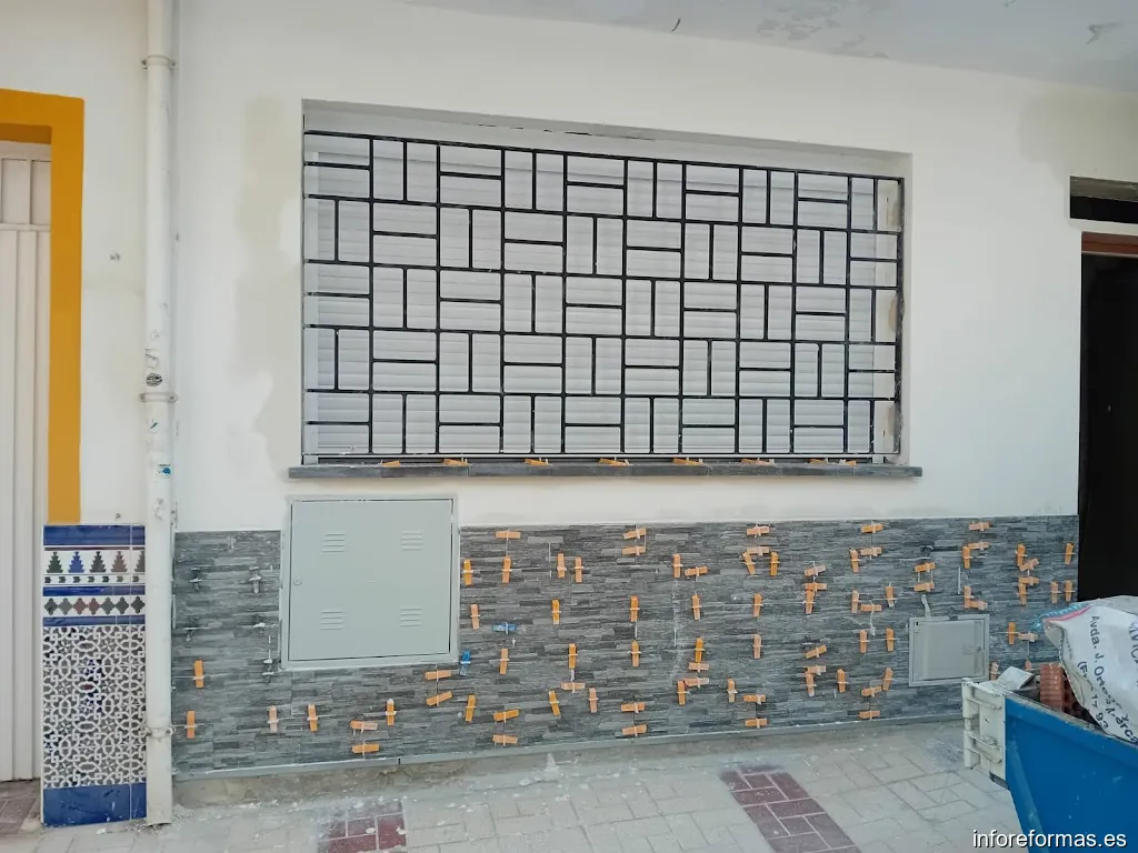 Construcciones y Reformas Leyton S.L