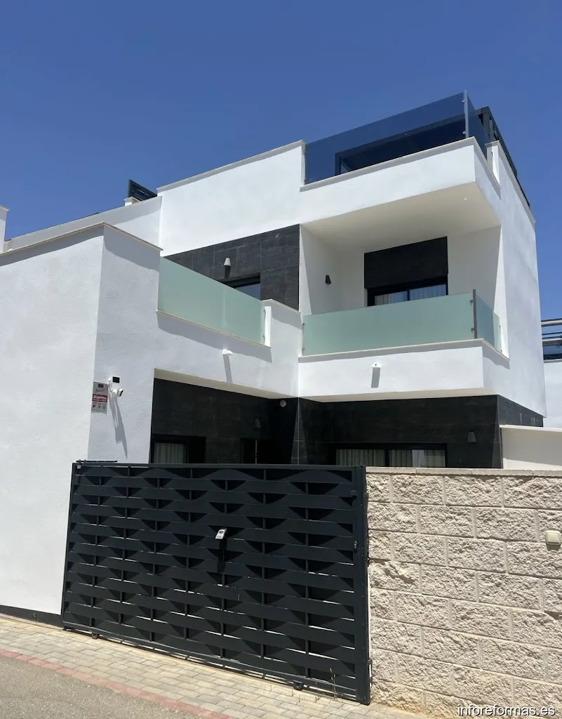 Pinturas y Decoraciones Adrián