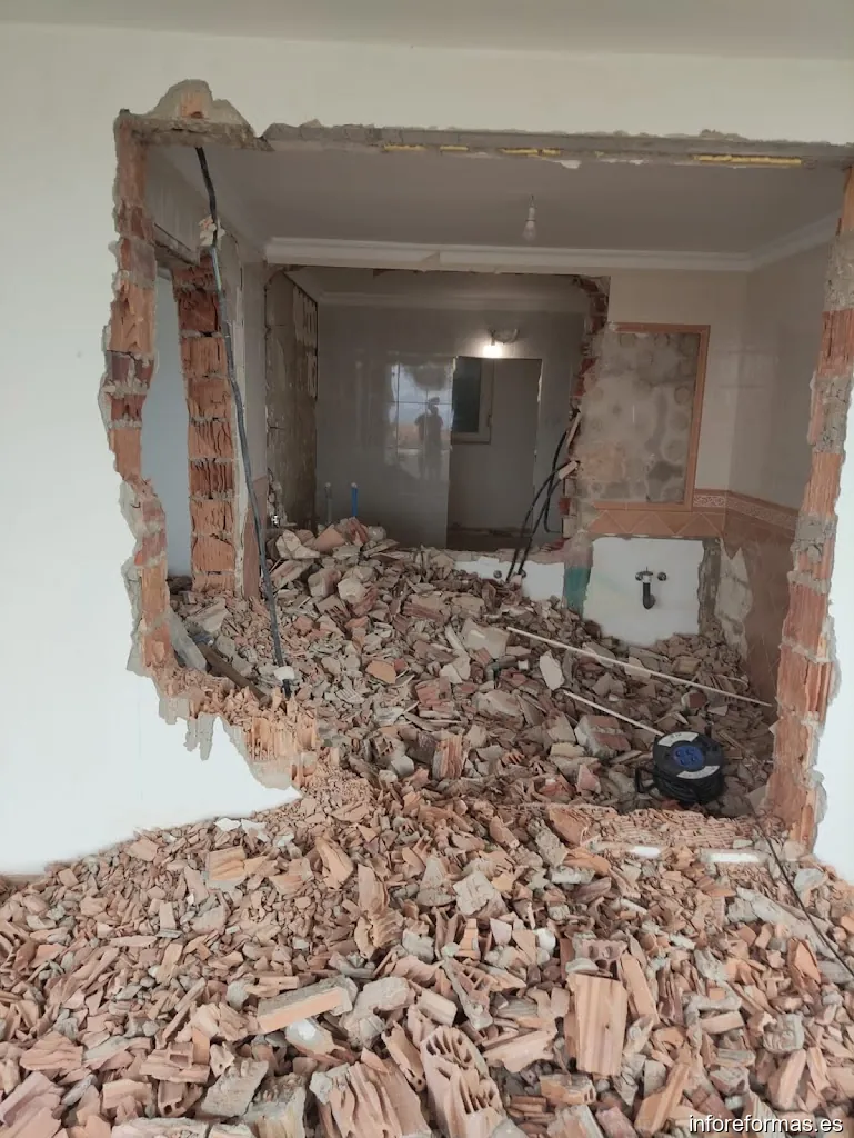 Chic Garden Construction